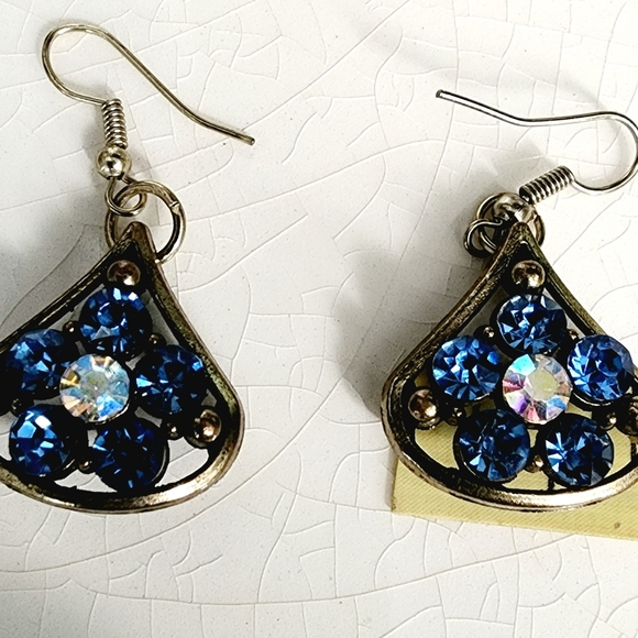ALADDIN’S JEWEL CAVE BLUE+AURORA BOREALIS SWAROVSKI CRYST Earrings NWOT - Picture 9 of 9